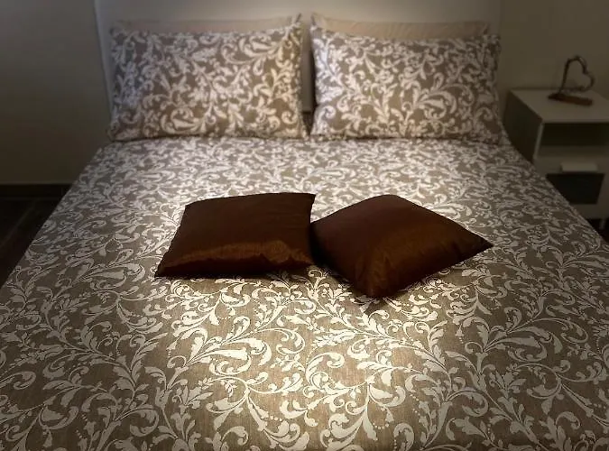 Marand House Рим