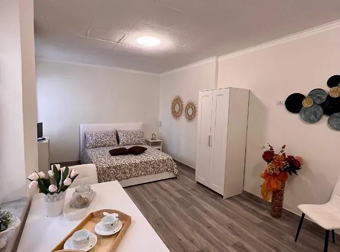 Marand House Рим