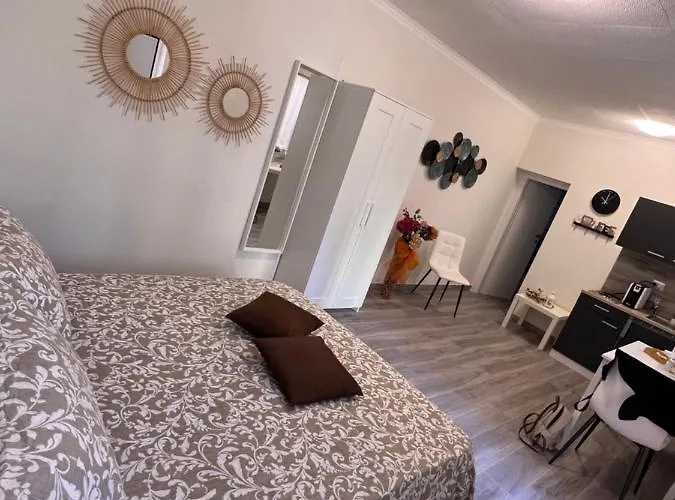 Дом отдыха Marand House Рим